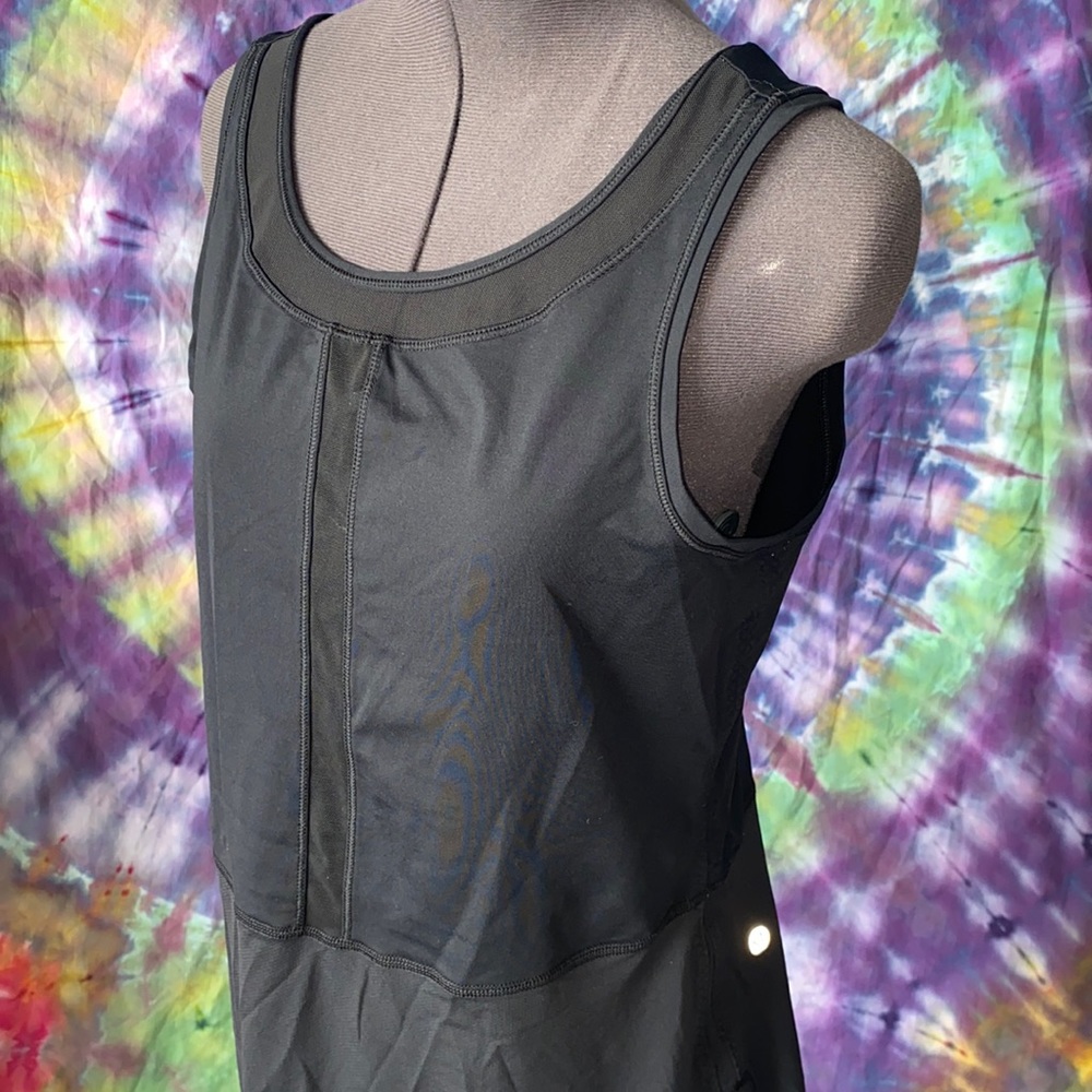 LULULEMON BLACK TANK TOP🤍 - Picture 3 of 10